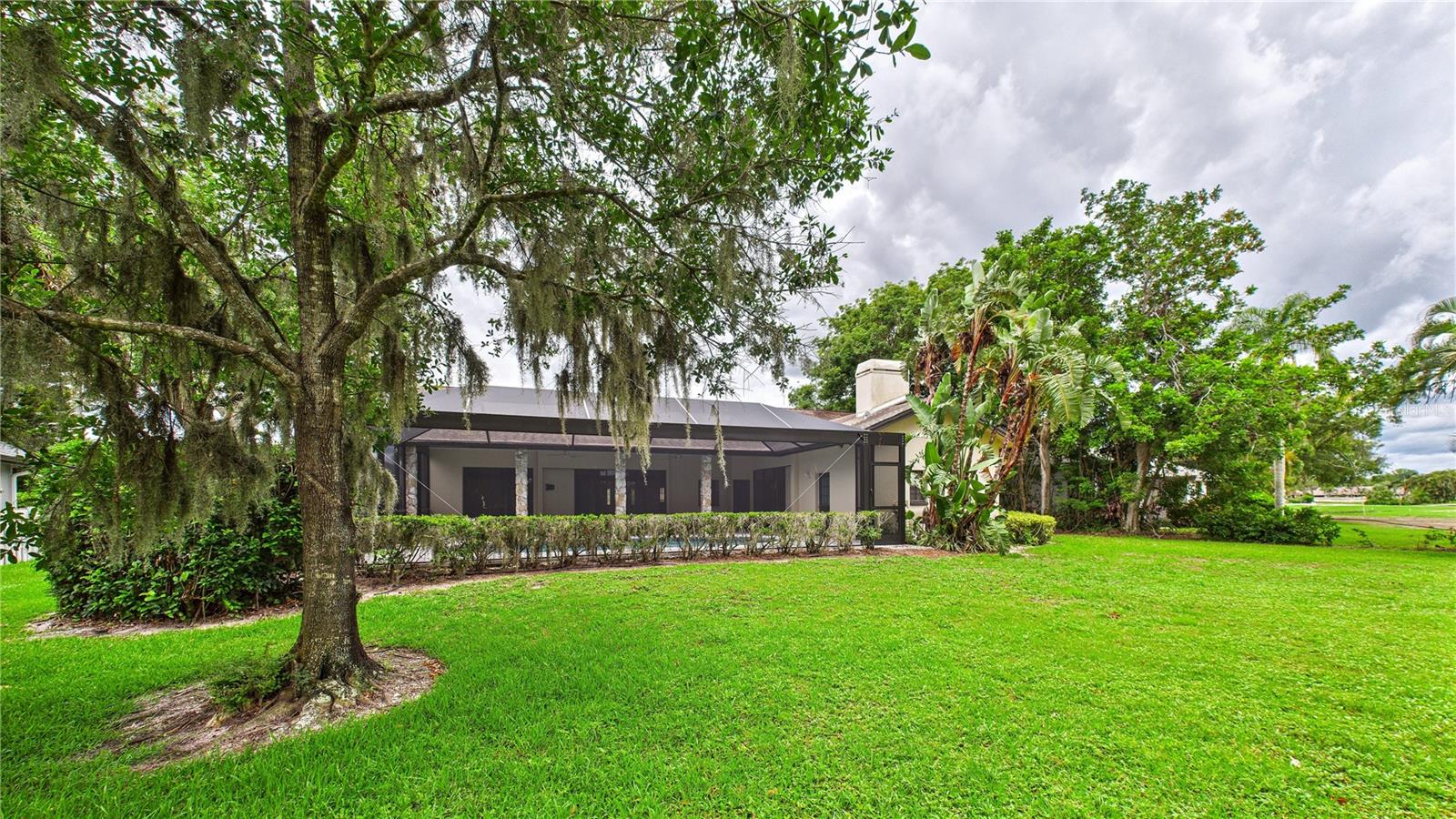 Image 6 of 68 For 6107 Misty Oaks Street