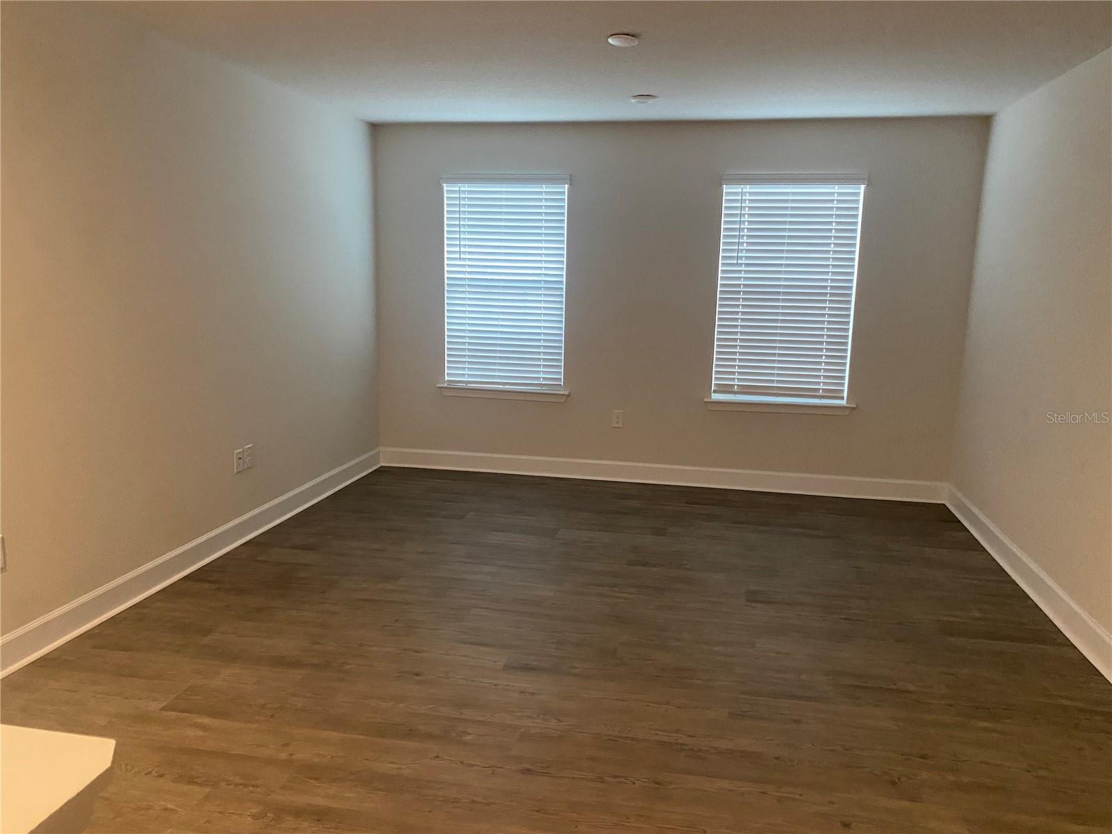 Image 6 of 11 For 1710 Summer Rose Drive