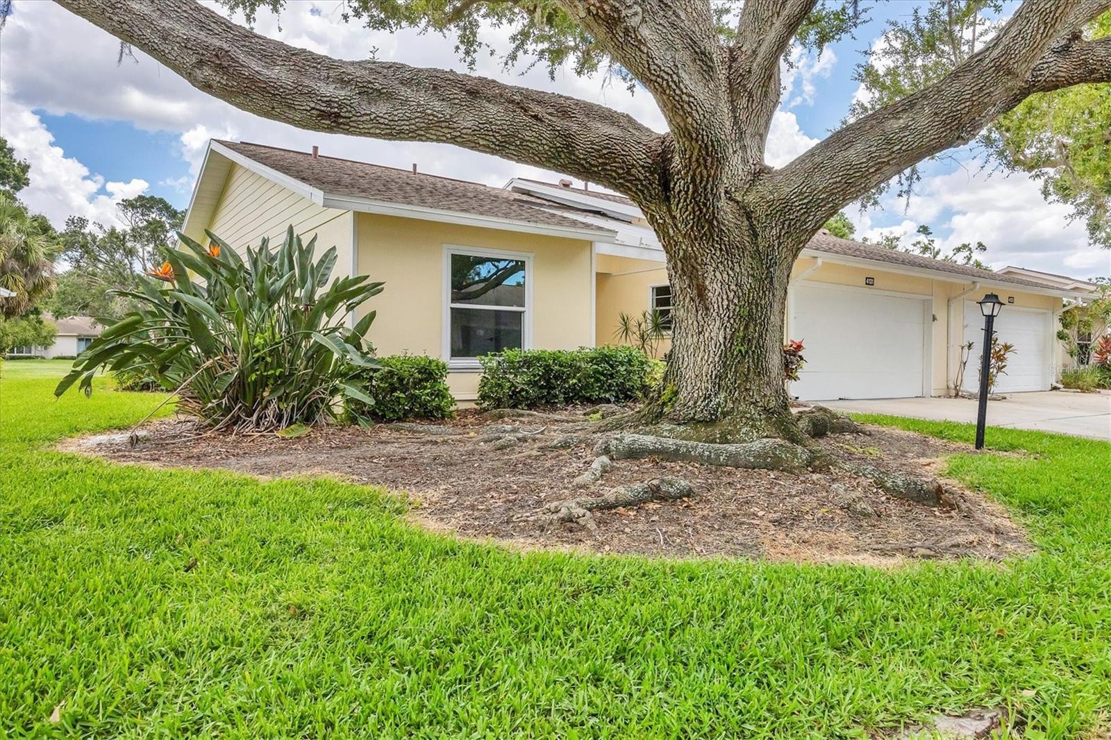 Image 2 of 31 For 4131 Oakhurst Circle W 3133