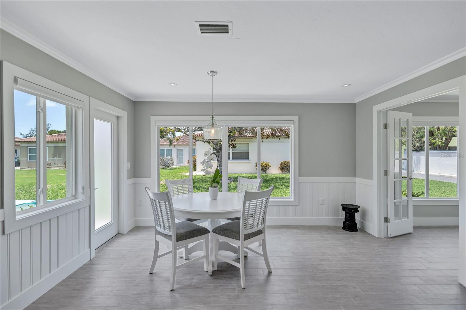 Image 18 of 39 For 139 Vista Hermosa Circle