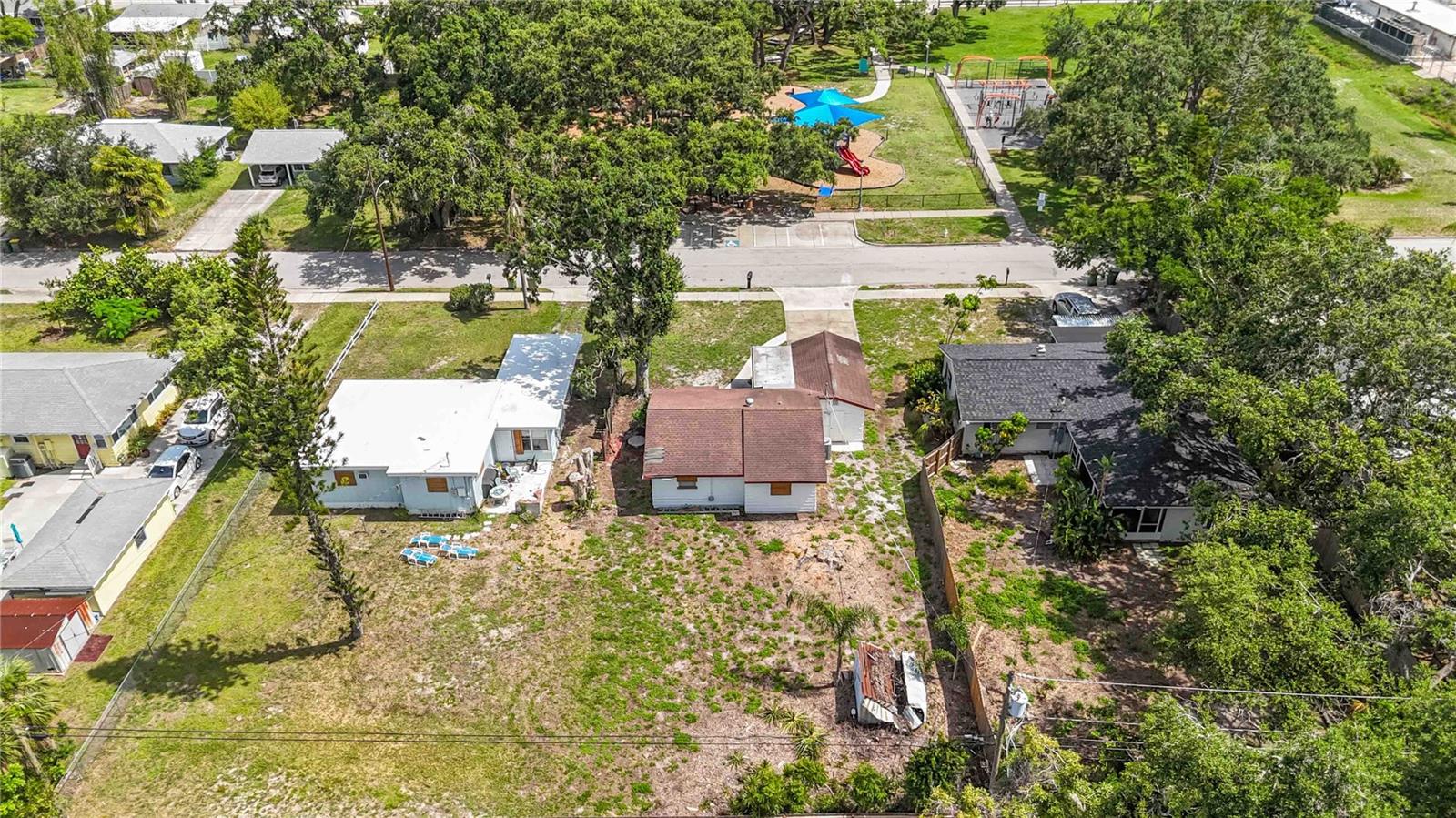 Image 4 of 16 For 2558 Hawthorne Street