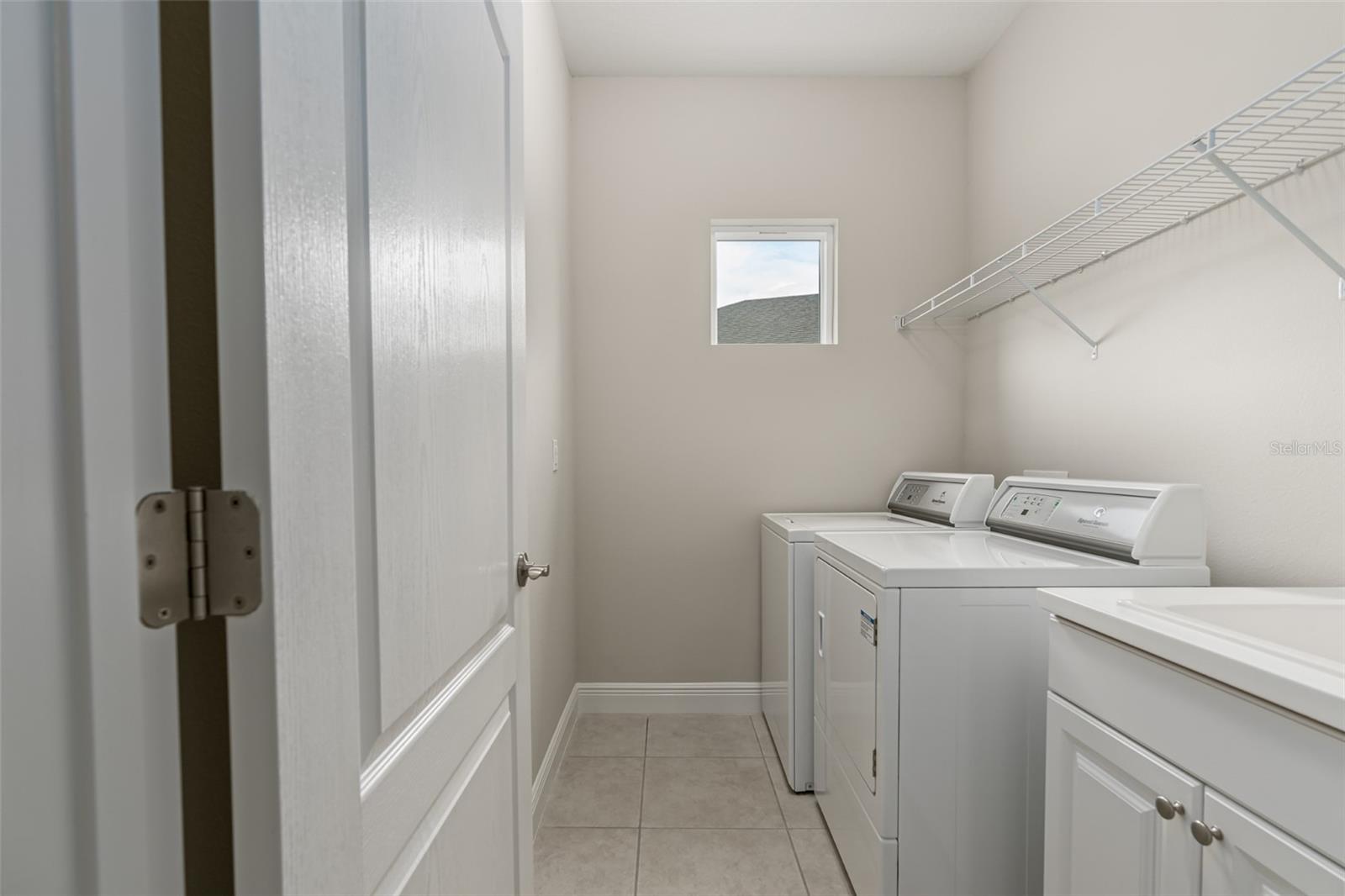 Image 16 of 26 For 11223 Woodlake Way
