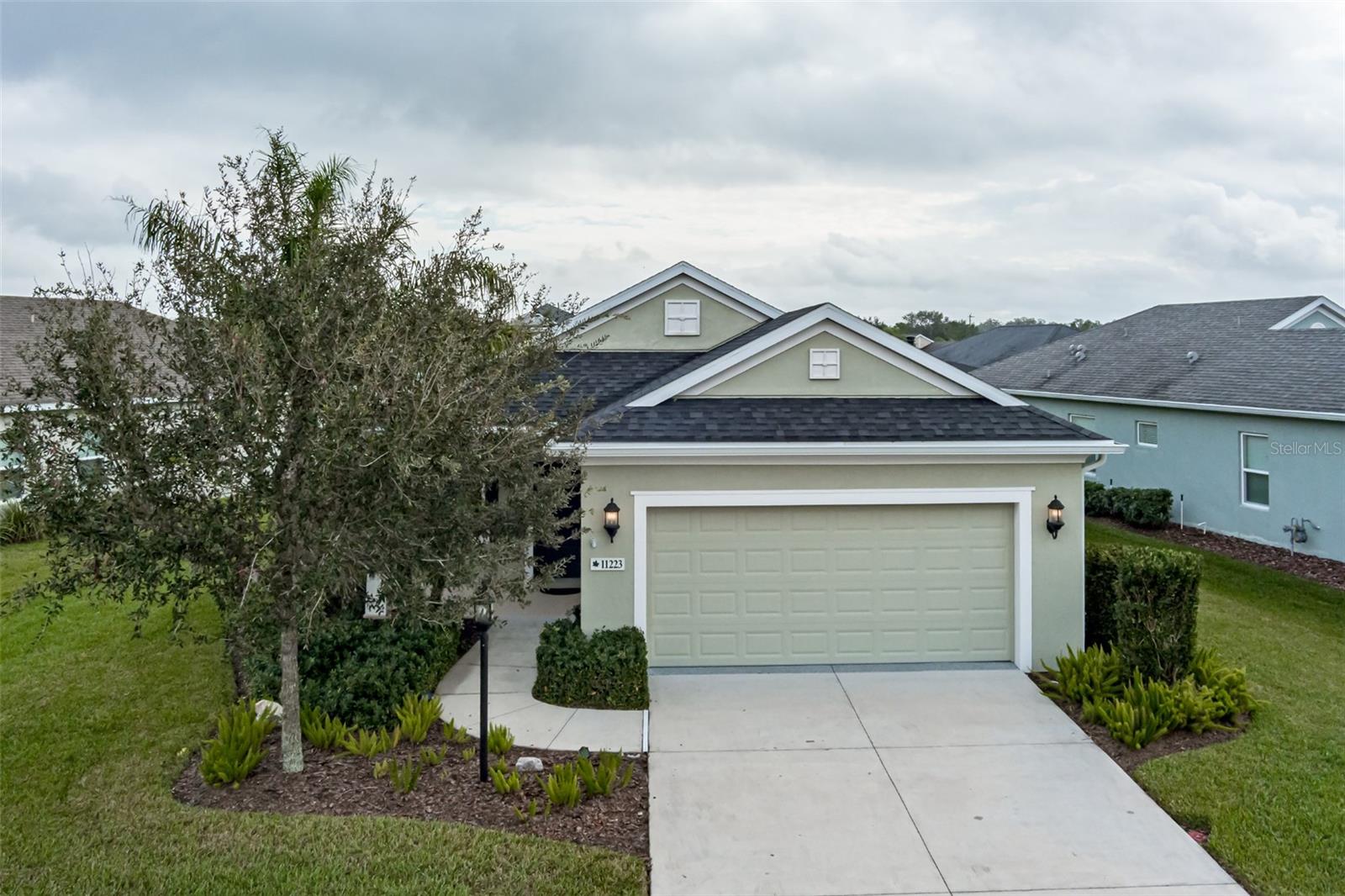 Image 19 of 26 For 11223 Woodlake Way
