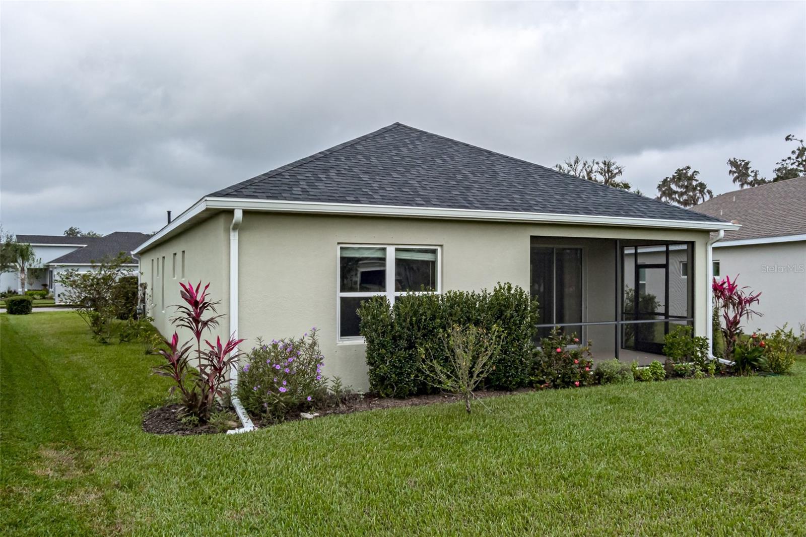 Image 22 of 26 For 11223 Woodlake Way