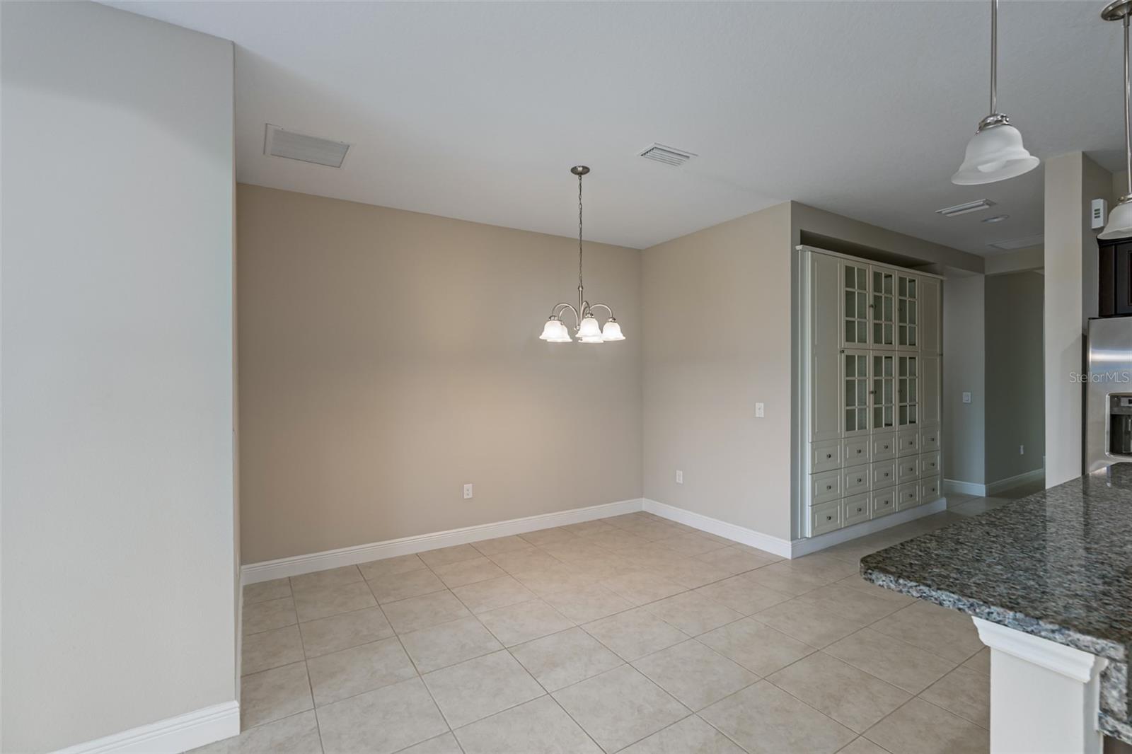 Image 9 of 26 For 11223 Woodlake Way