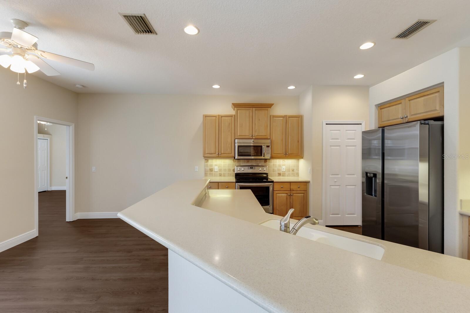 Image 11 of 34 For 4998 Cedar Oak Way