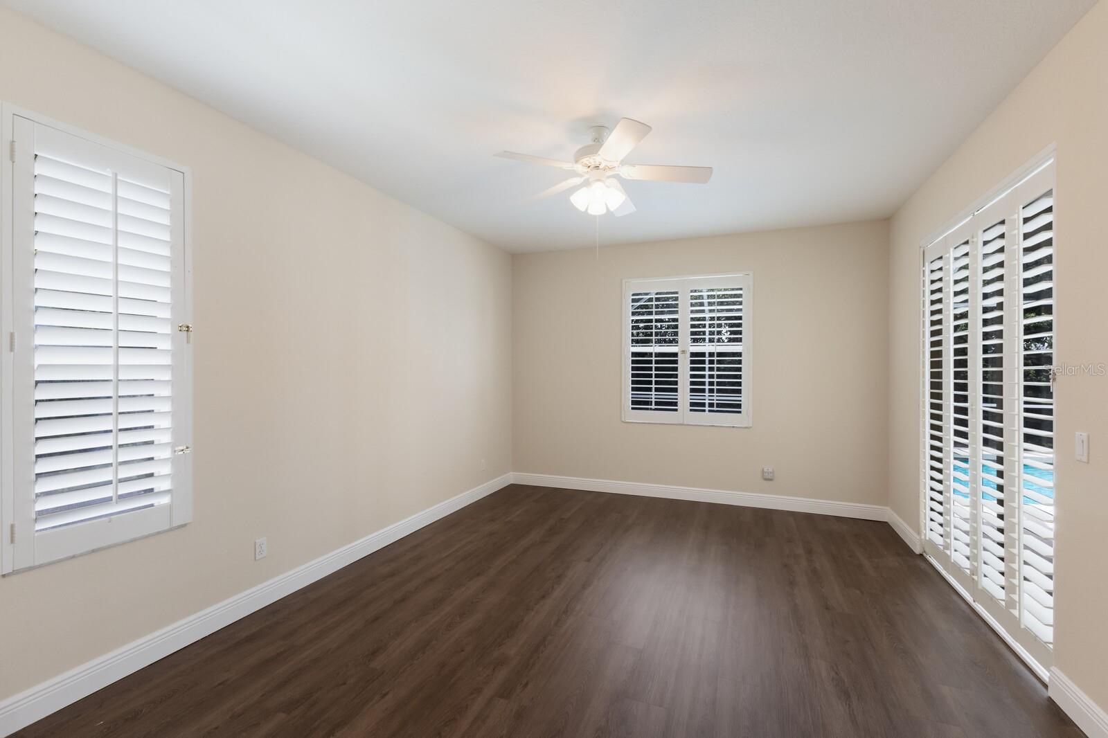 Image 17 of 34 For 4998 Cedar Oak Way