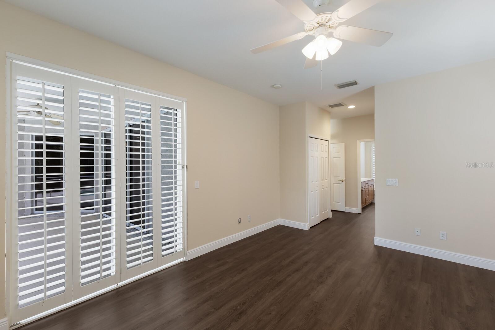 Image 18 of 34 For 4998 Cedar Oak Way
