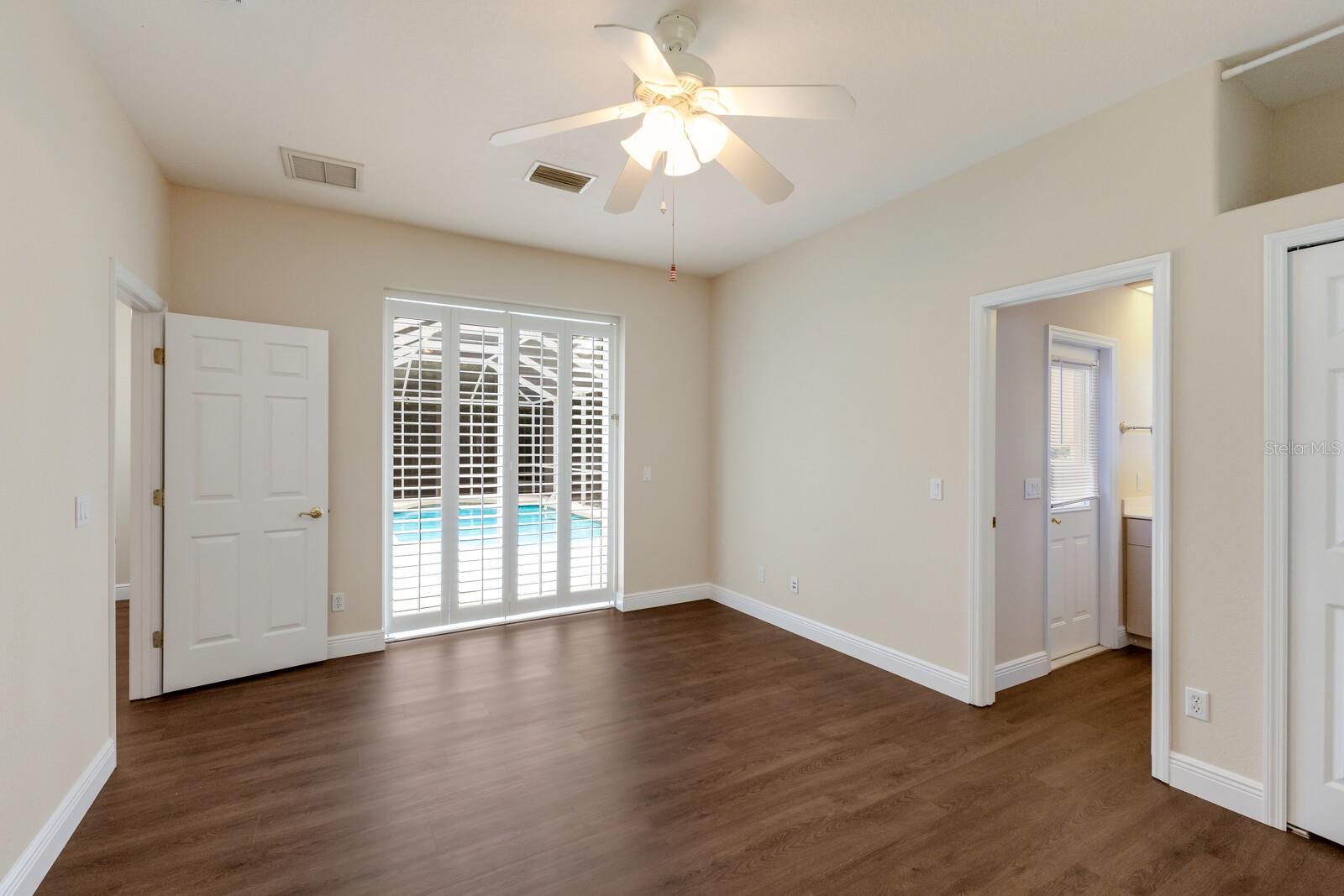 Image 22 of 34 For 4998 Cedar Oak Way