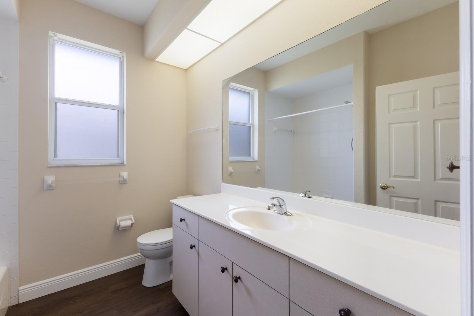 Image 25 of 34 For 4998 Cedar Oak Way