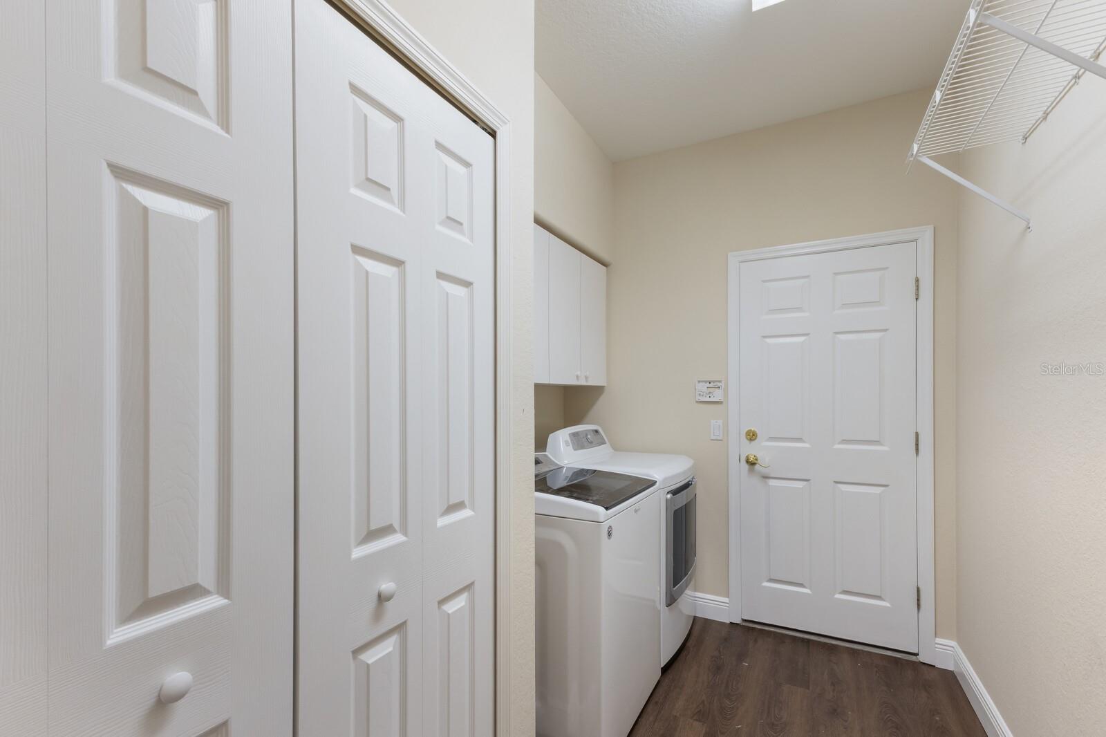 Image 28 of 34 For 4998 Cedar Oak Way