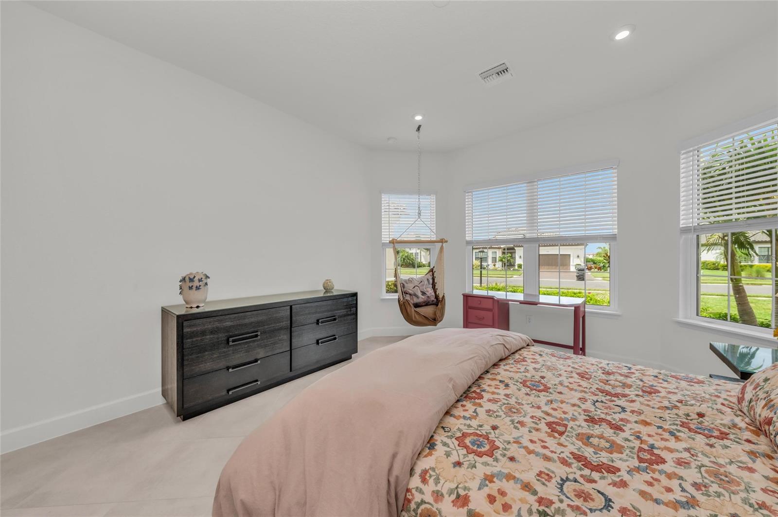 Image 36 of 79 For 15315 Derna Terrace