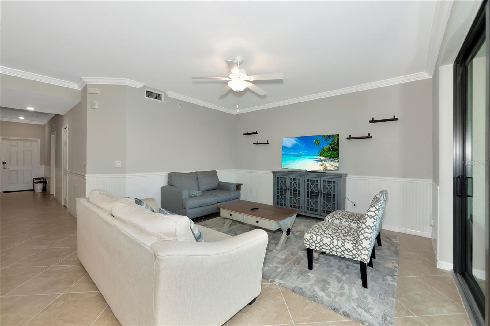 Image 13 of 34 For 5604 Palmer Circle 103