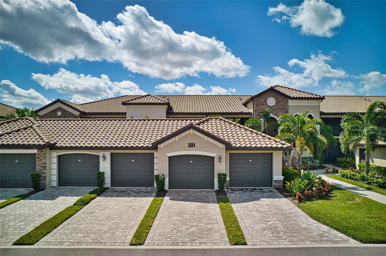 Image 30 of 34 For 5604 Palmer Circle 103
