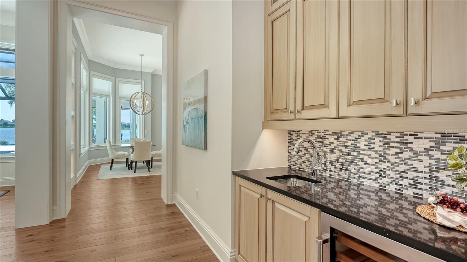 Image 14 of 92 For 14665 Como Circle