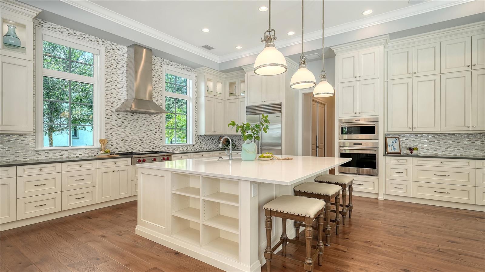 Image 35 of 92 For 14665 Como Circle