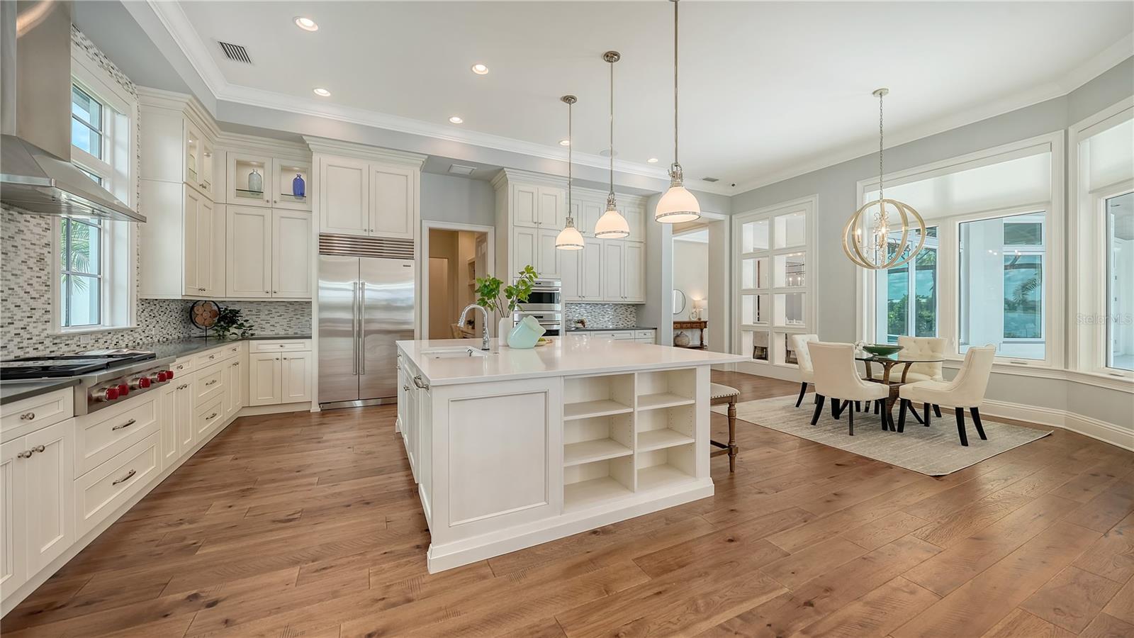 Image 36 of 92 For 14665 Como Circle