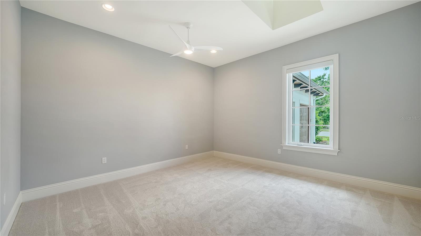 Image 65 of 92 For 14665 Como Circle