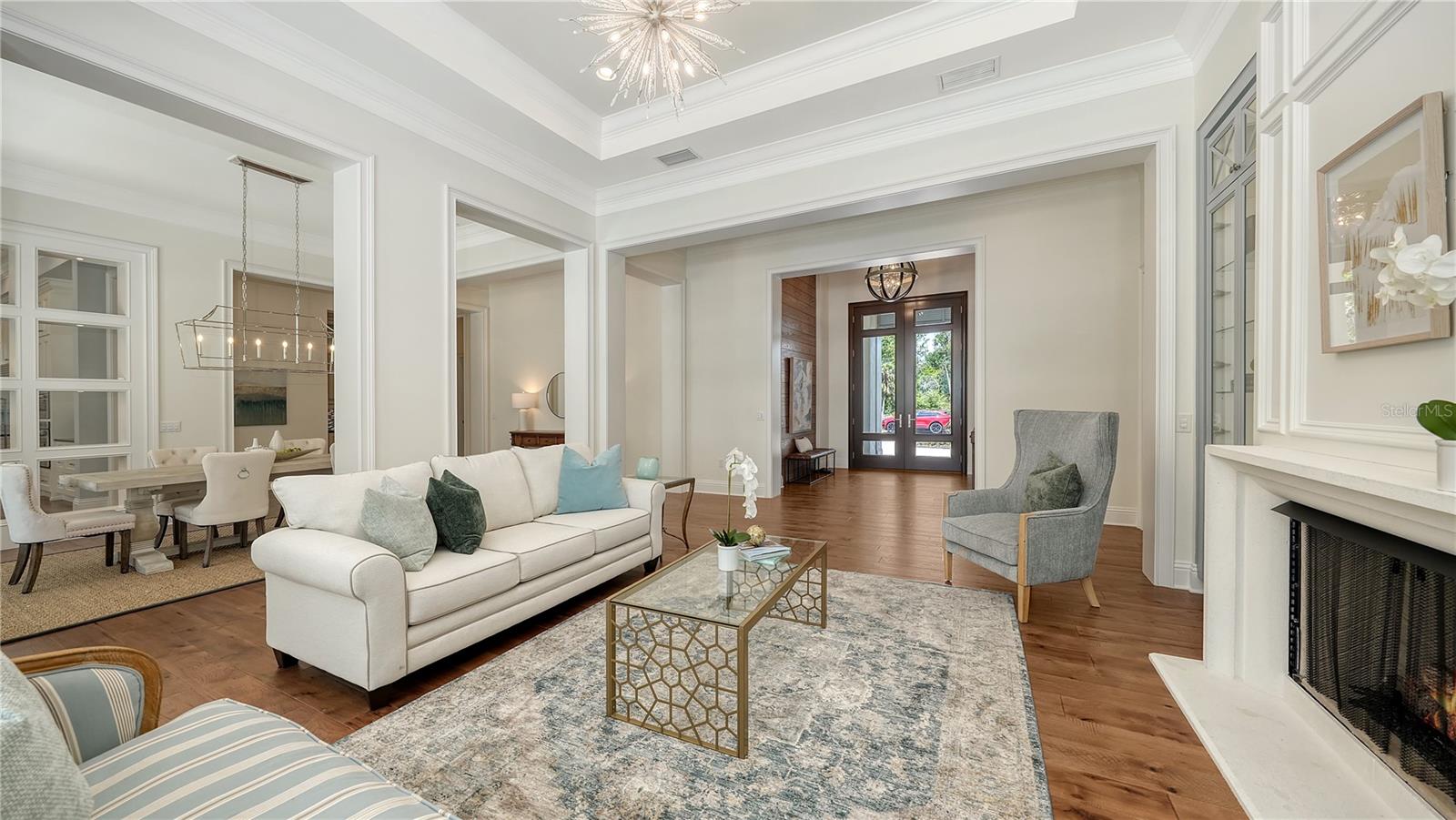 Image 9 of 92 For 14665 Como Circle