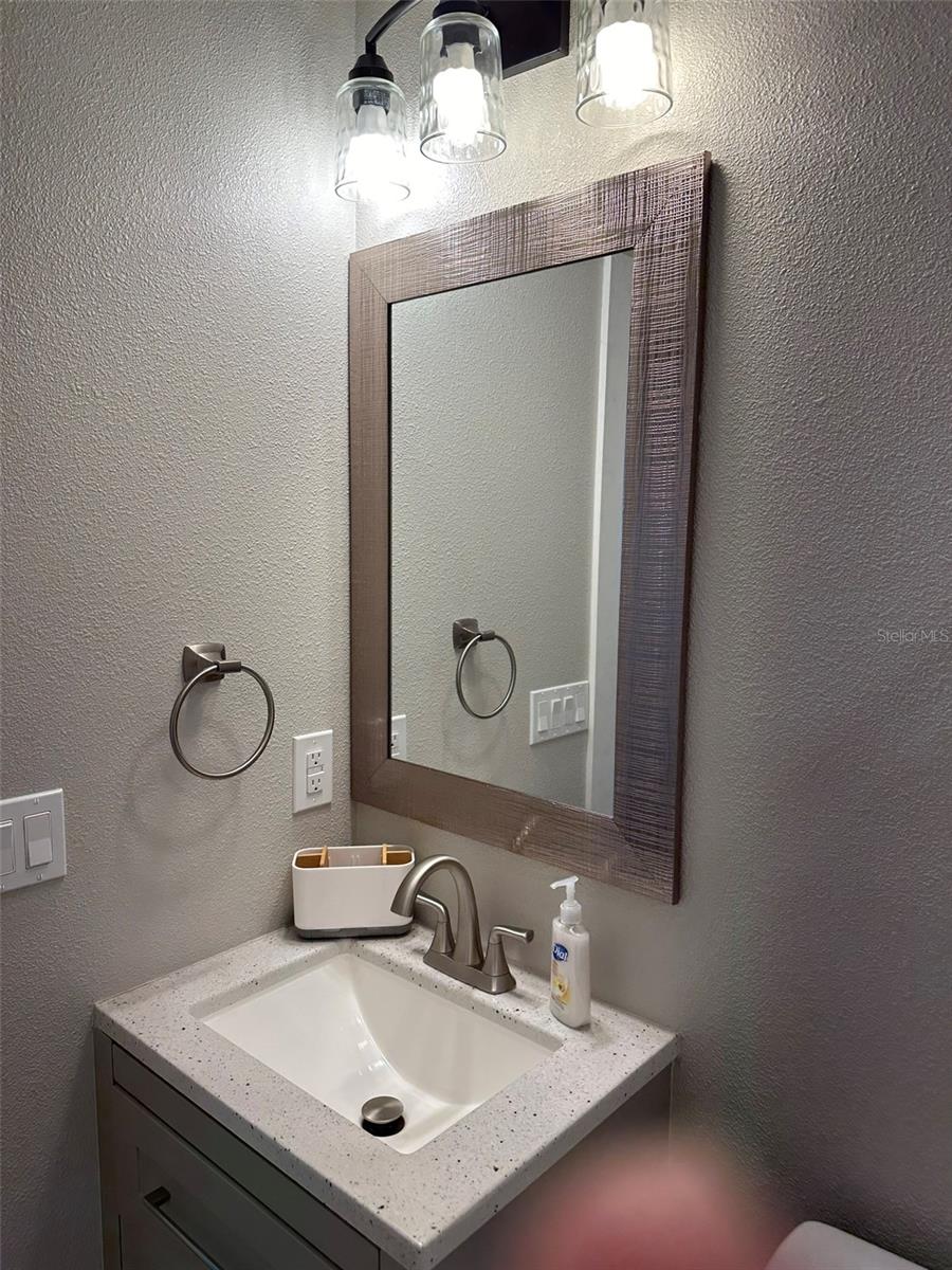 Image 22 of 47 For 1840 3rd Avenue E