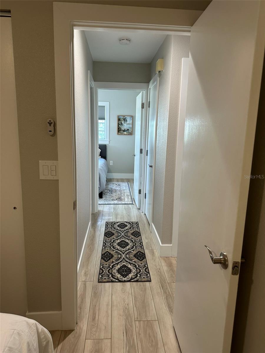 Image 23 of 47 For 1840 3rd Avenue E