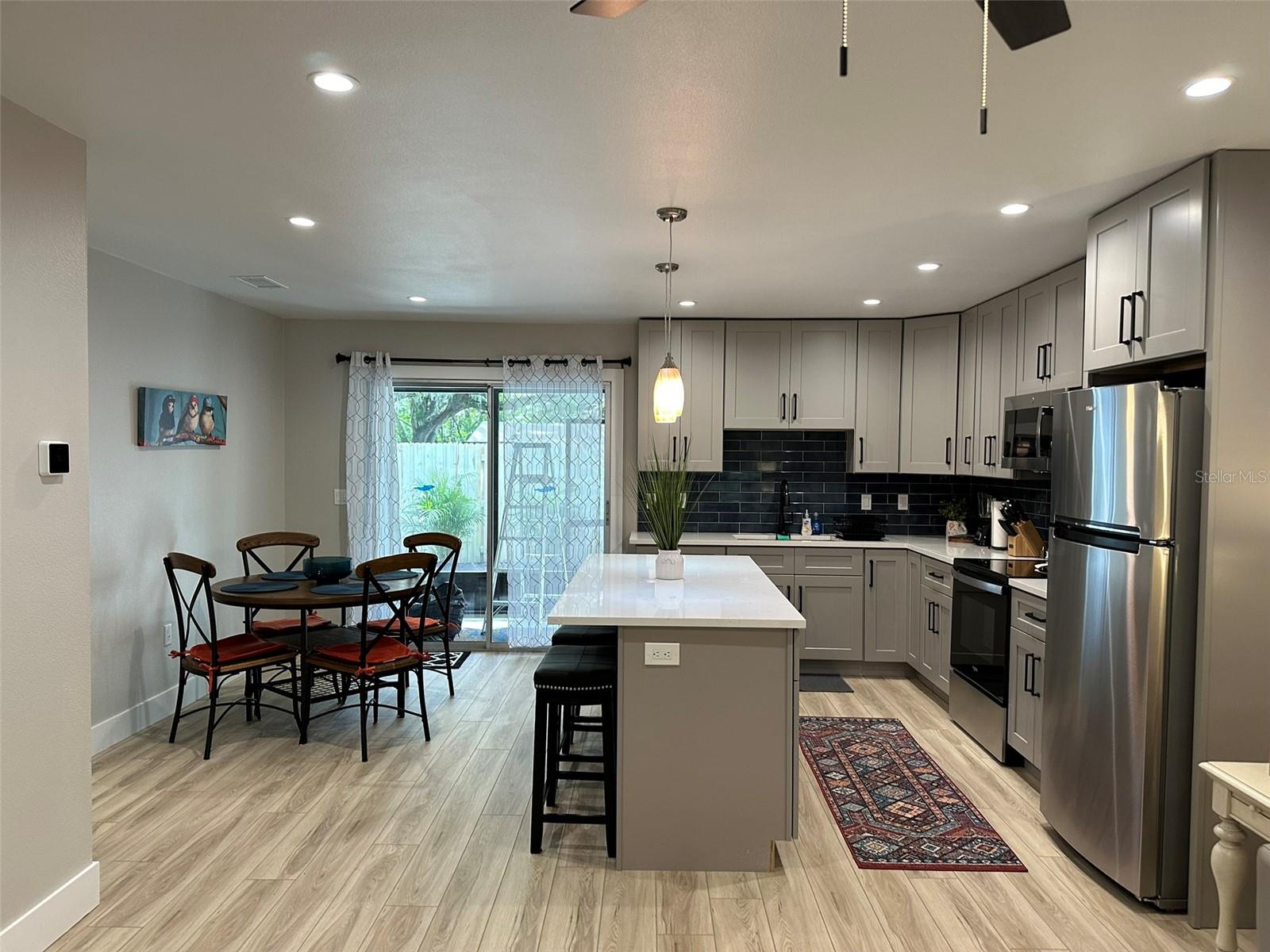 Image 25 of 47 For 1840 3rd Avenue E