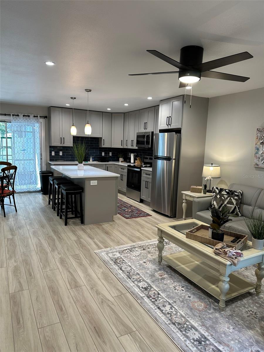 Image 31 of 47 For 1840 3rd Avenue E