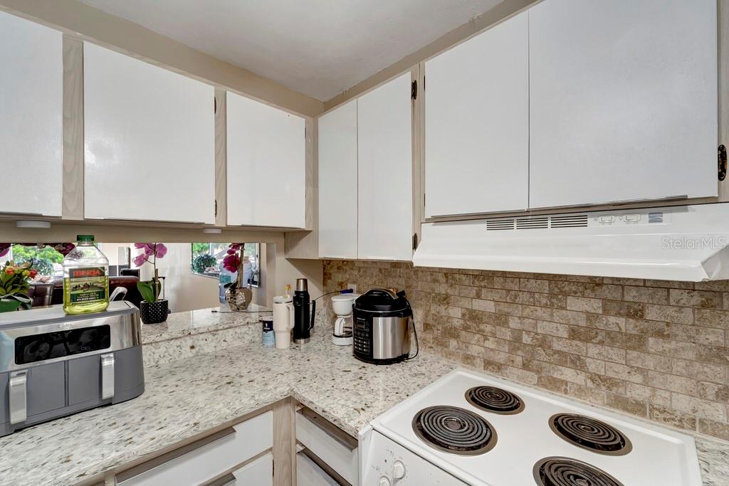 Image 12 of 22 For 2763 Woodgate Lane 211