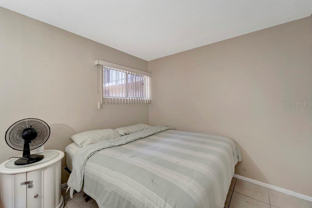 Image 13 of 22 For 2763 Woodgate Lane 211