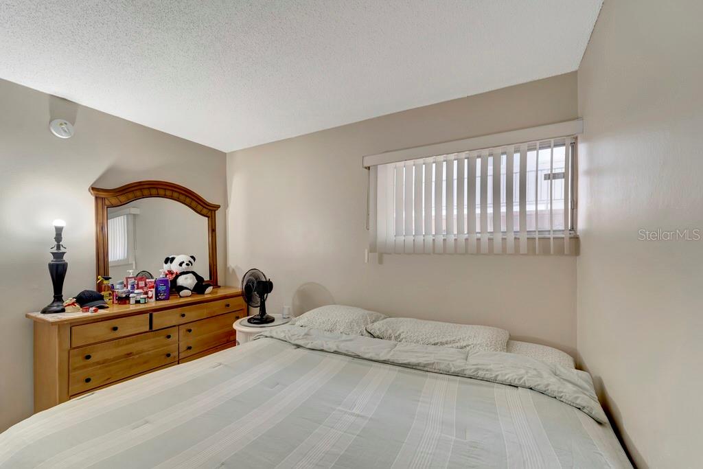 Image 14 of 22 For 2763 Woodgate Lane 211