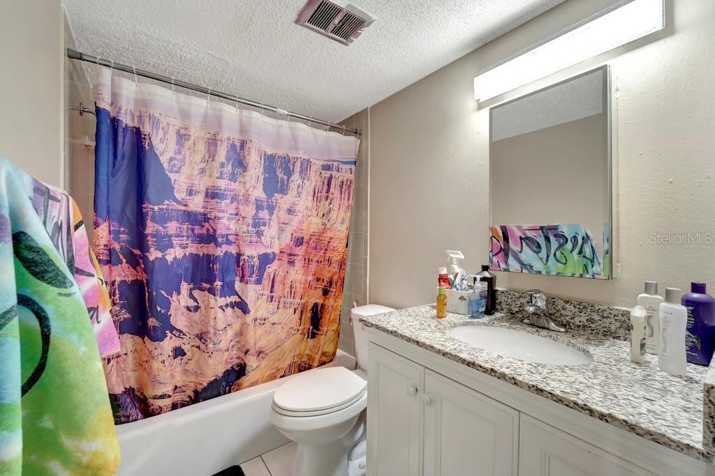 Image 15 of 22 For 2763 Woodgate Lane 211