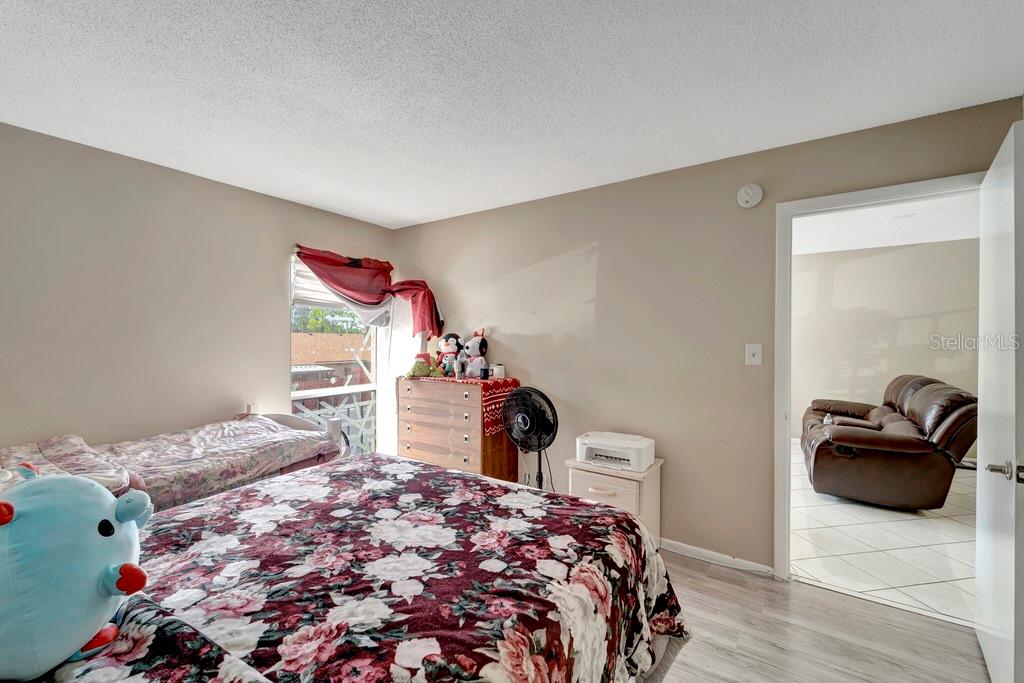 Image 18 of 22 For 2763 Woodgate Lane 211