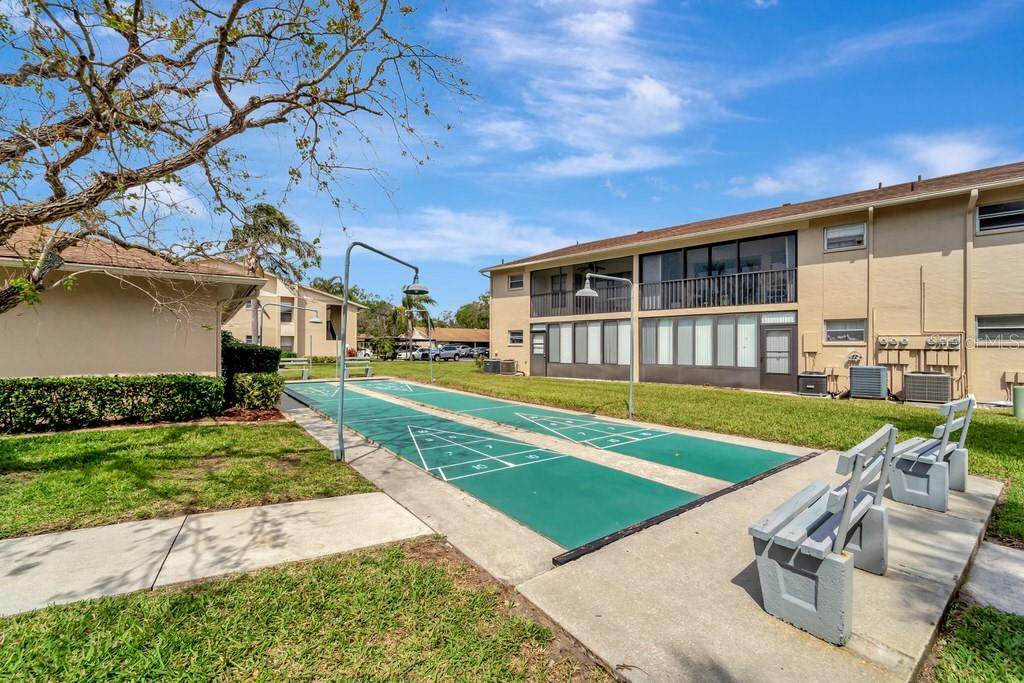 Image 21 of 22 For 2763 Woodgate Lane 211