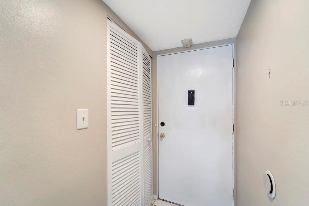 Image 3 of 22 For 2763 Woodgate Lane 211