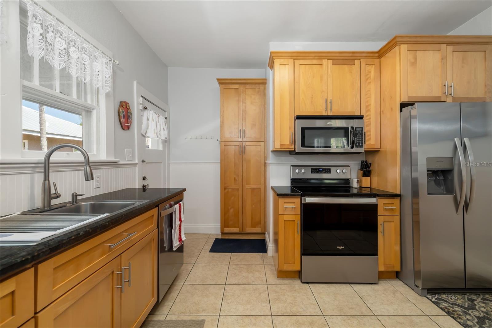 Image 10 of 34 For 1871 Prospect Street