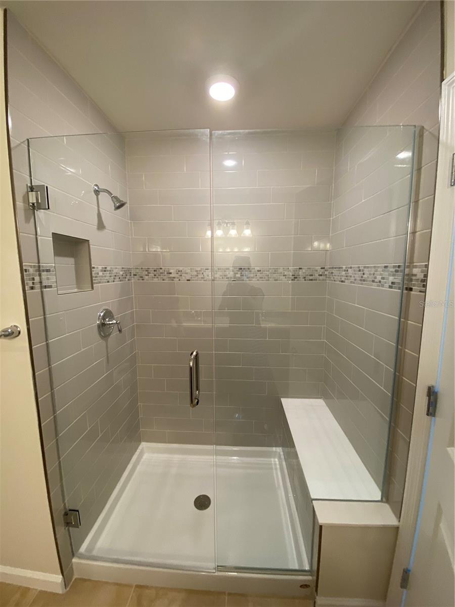 Image 5 of 21 For 6134 Bluestar Court