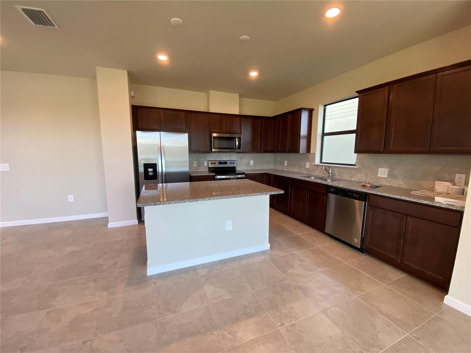 Image 8 of 15 For 16236 Pine Mist Drive