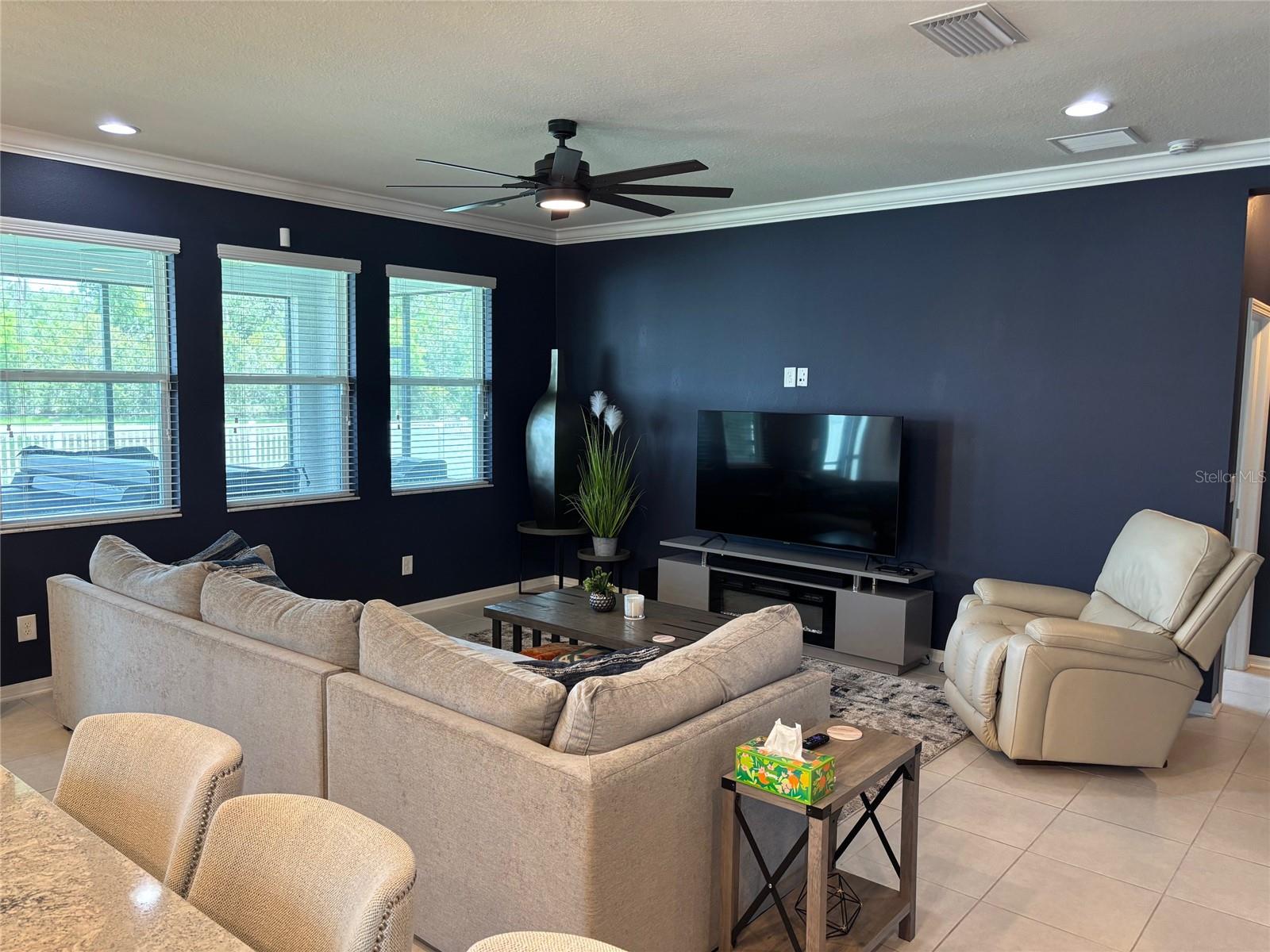 Image 6 of 29 For 10915 79th Street E