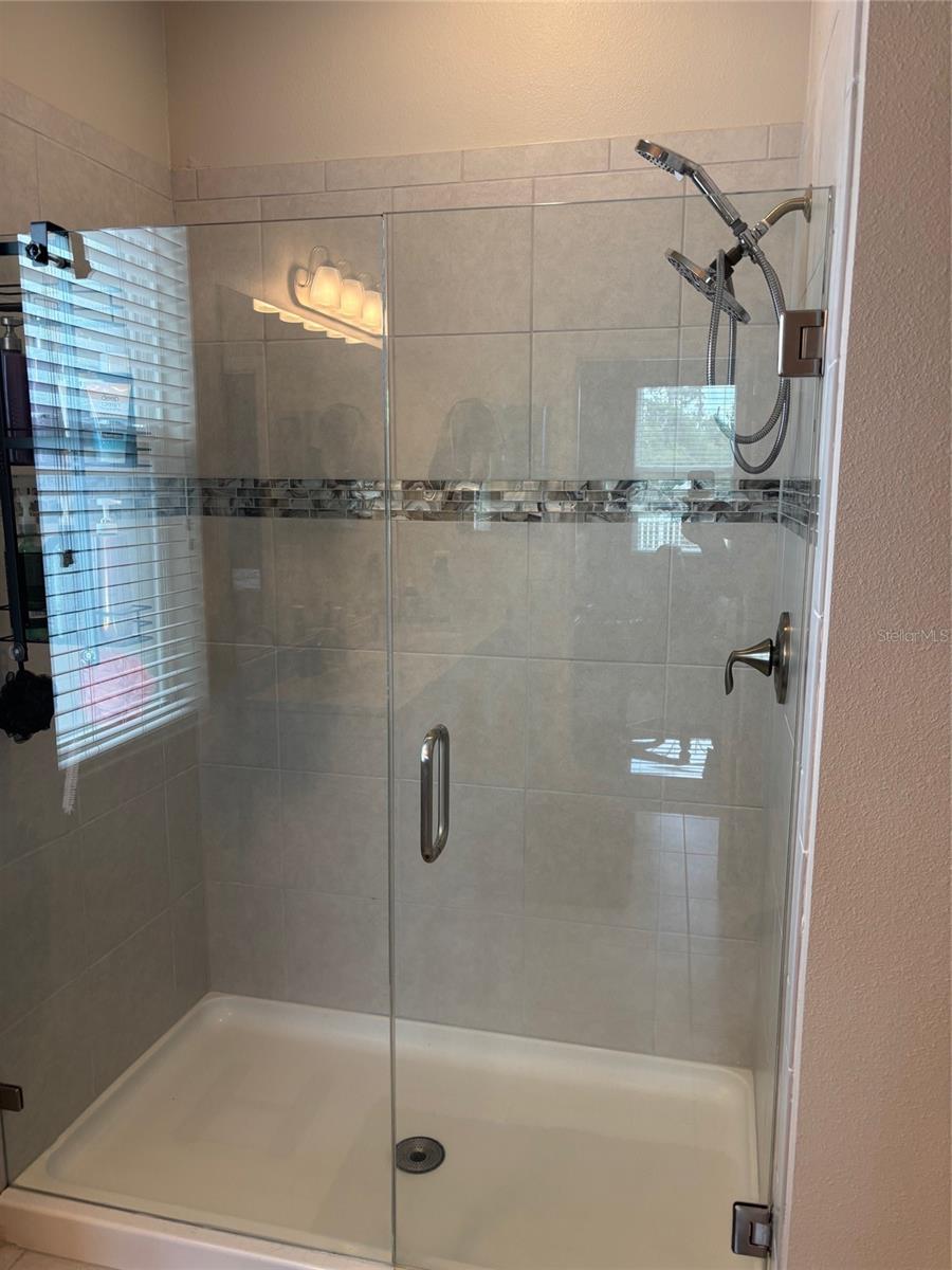 Image 8 of 29 For 10915 79th Street E