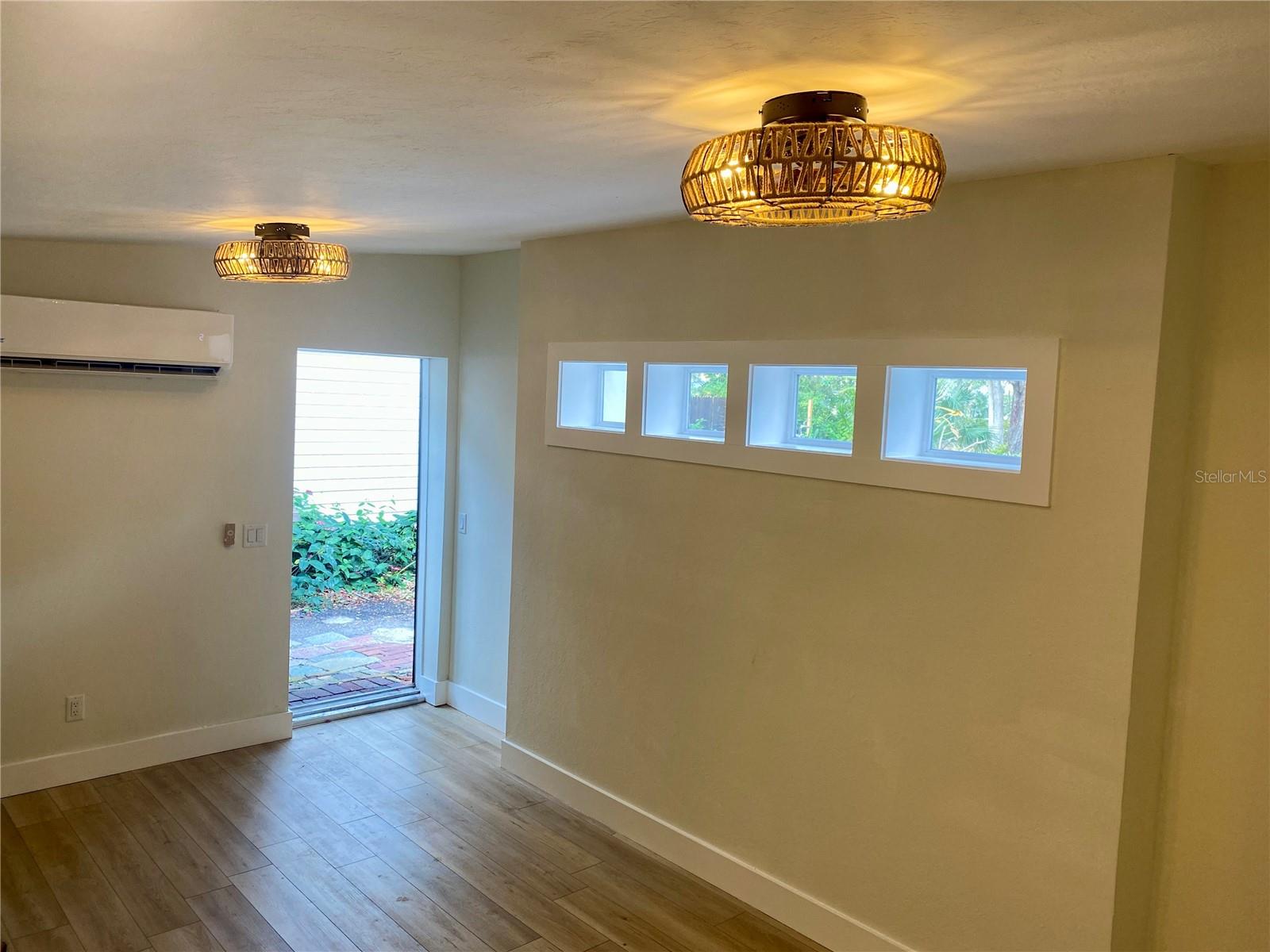 Listing photo id 6 for 1230 35th Street