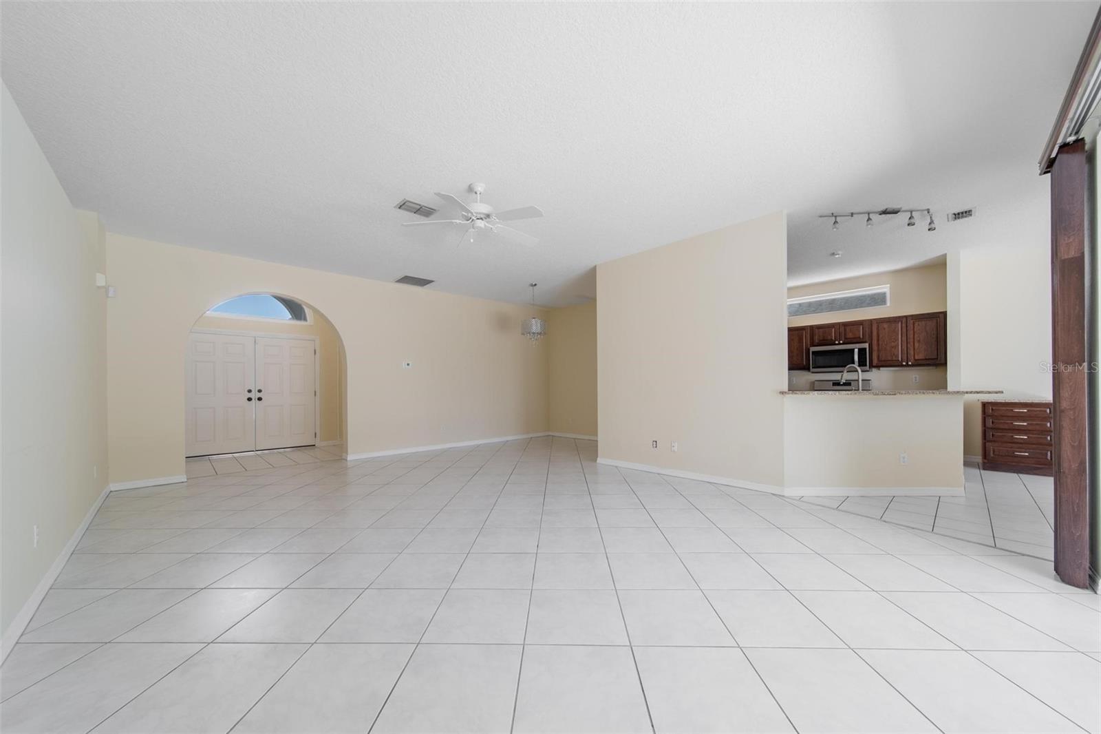 Image 19 of 42 For 5410 Matthew Court