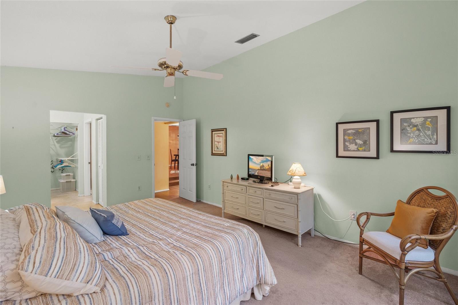 Image 18 of 43 For 4637 Willow Wood Circle 44