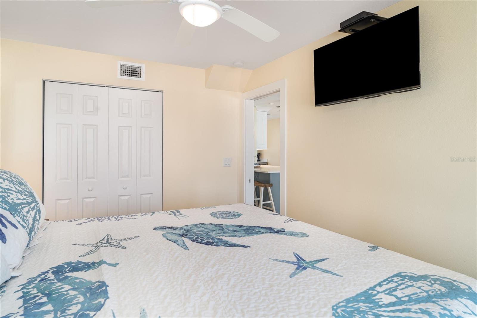 Image 8 of 28 For 2310 Gulf Drive N 104