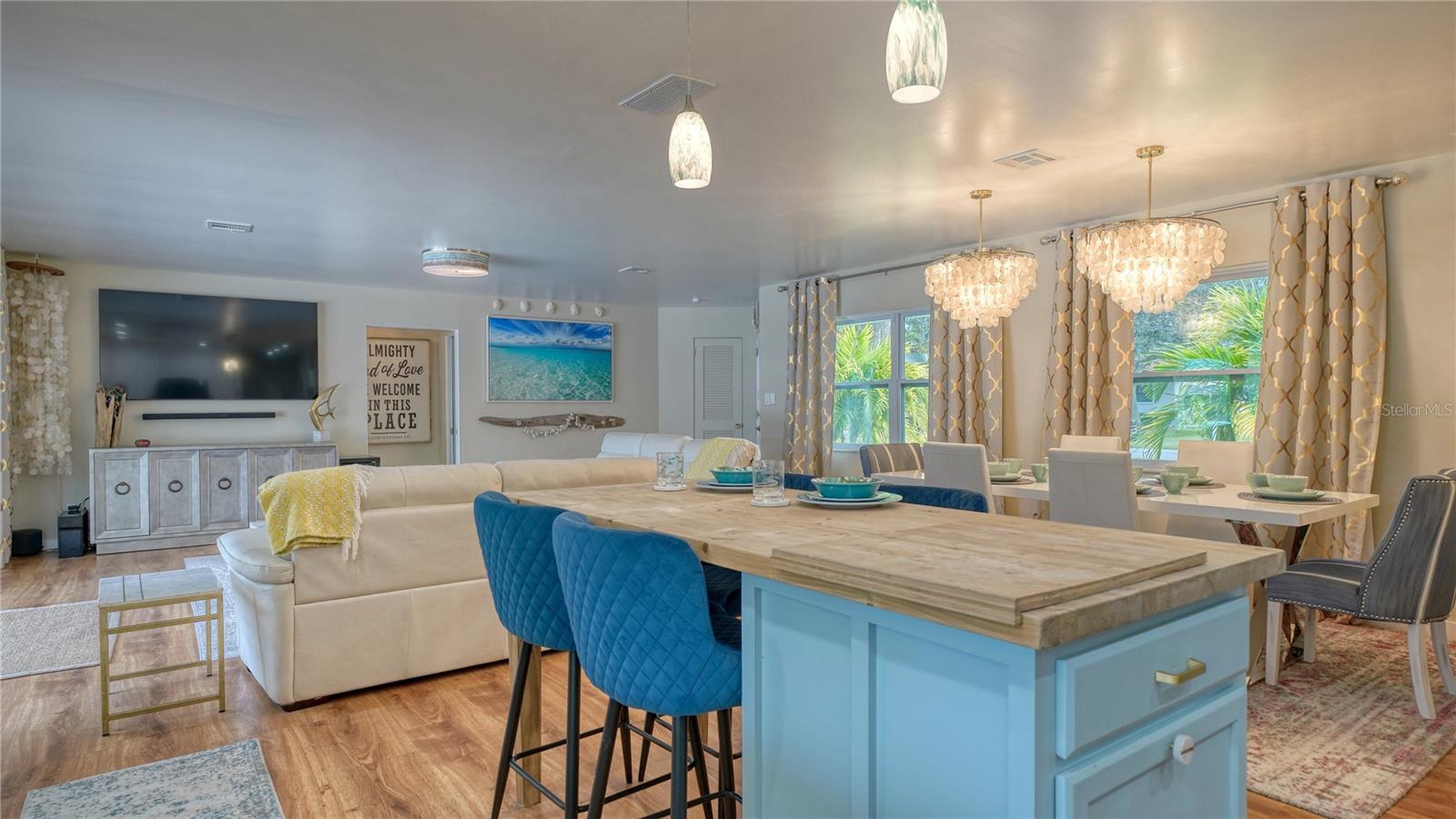Image 13 of 52 For 613 Buttonwood Drive