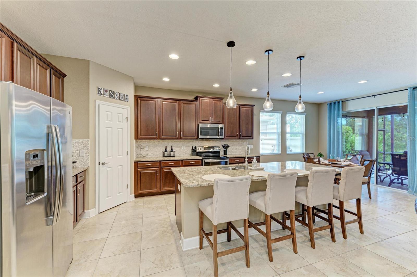 Image 16 of 48 For 5307 65th Terrace E