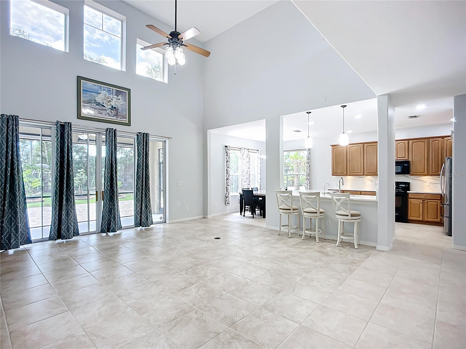 Image 14 of 81 For 6043 44th Court E