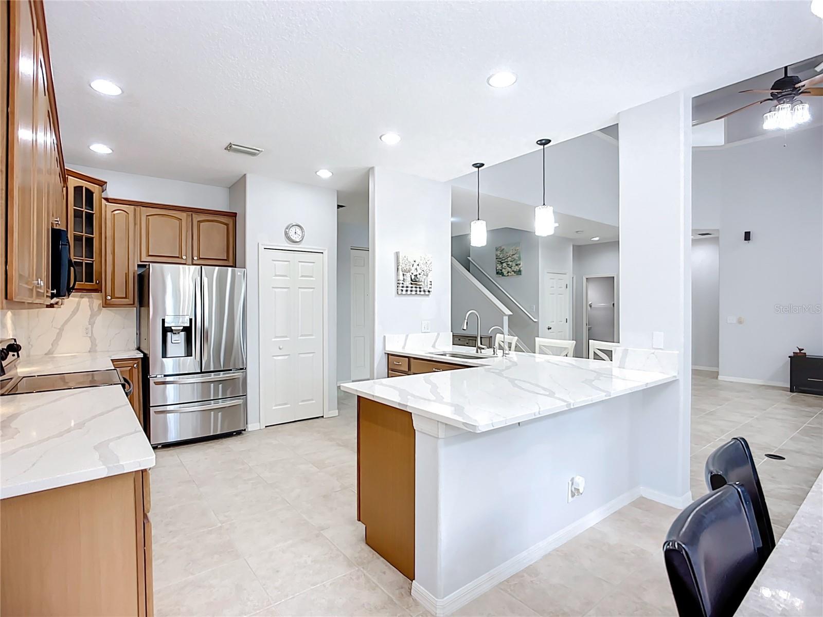 Image 22 of 81 For 6043 44th Court E