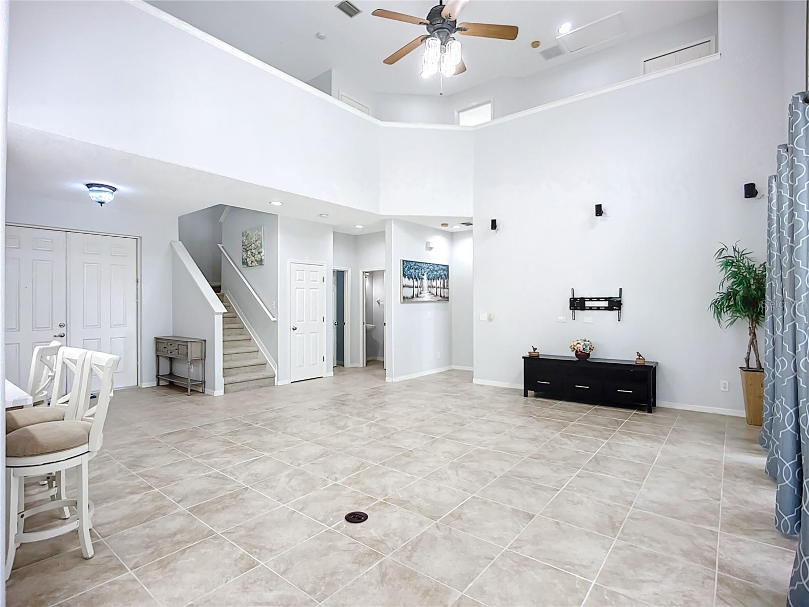 Image 26 of 81 For 6043 44th Court E