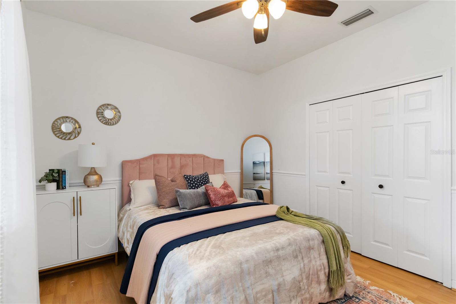 Image 23 of 54 For 5401 Oak Grove Court
