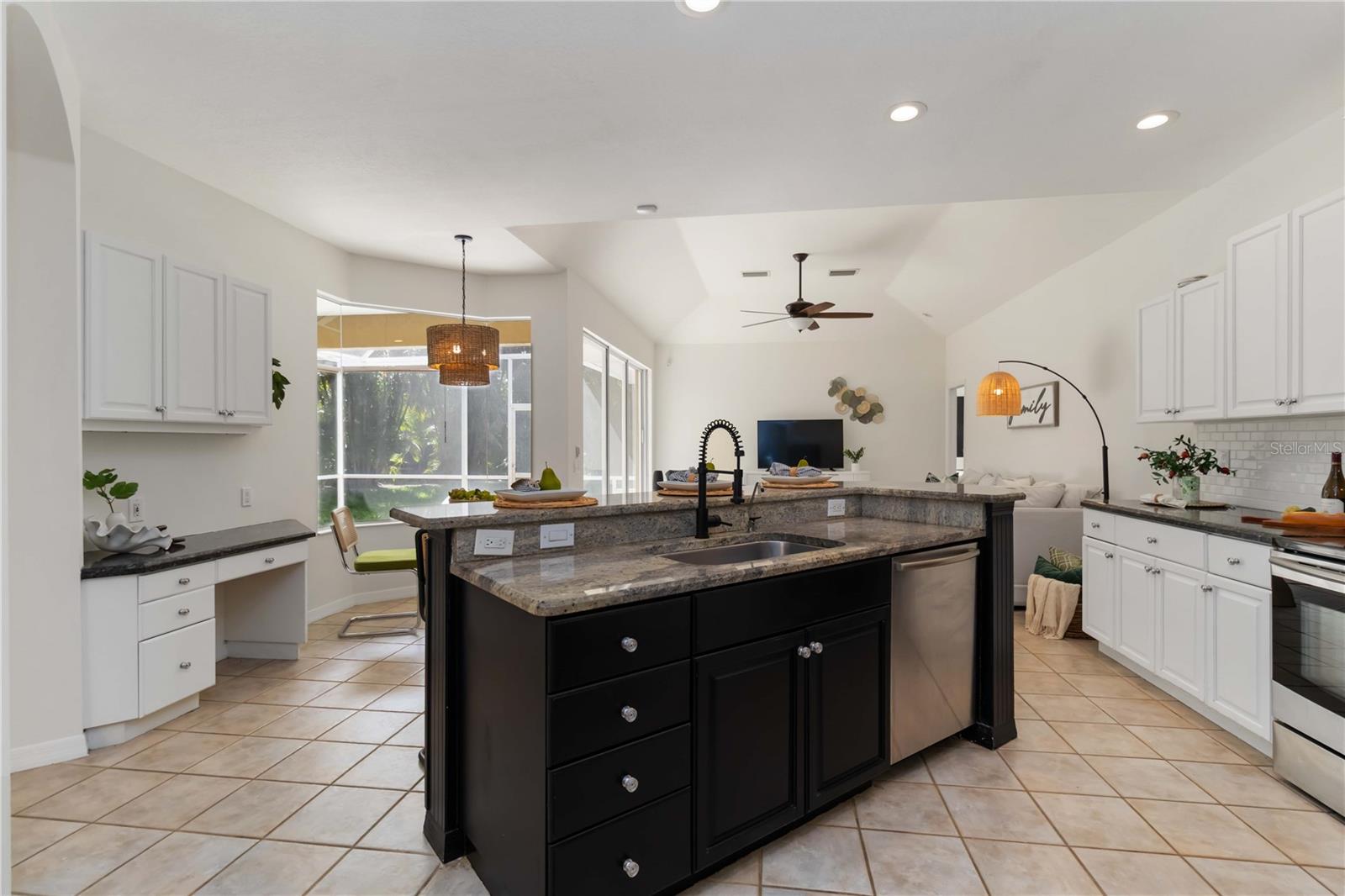 Image 24 of 54 For 5401 Oak Grove Court